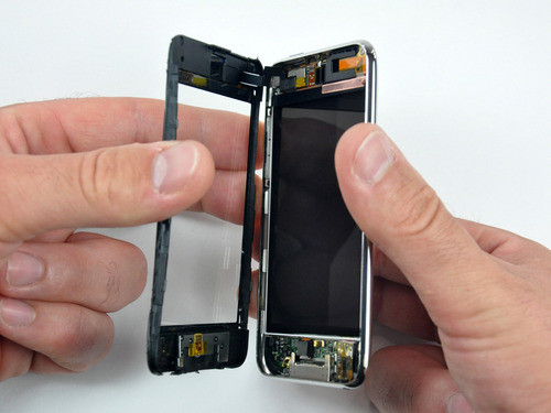 最新iPod touch 3rd多图详细拆解 