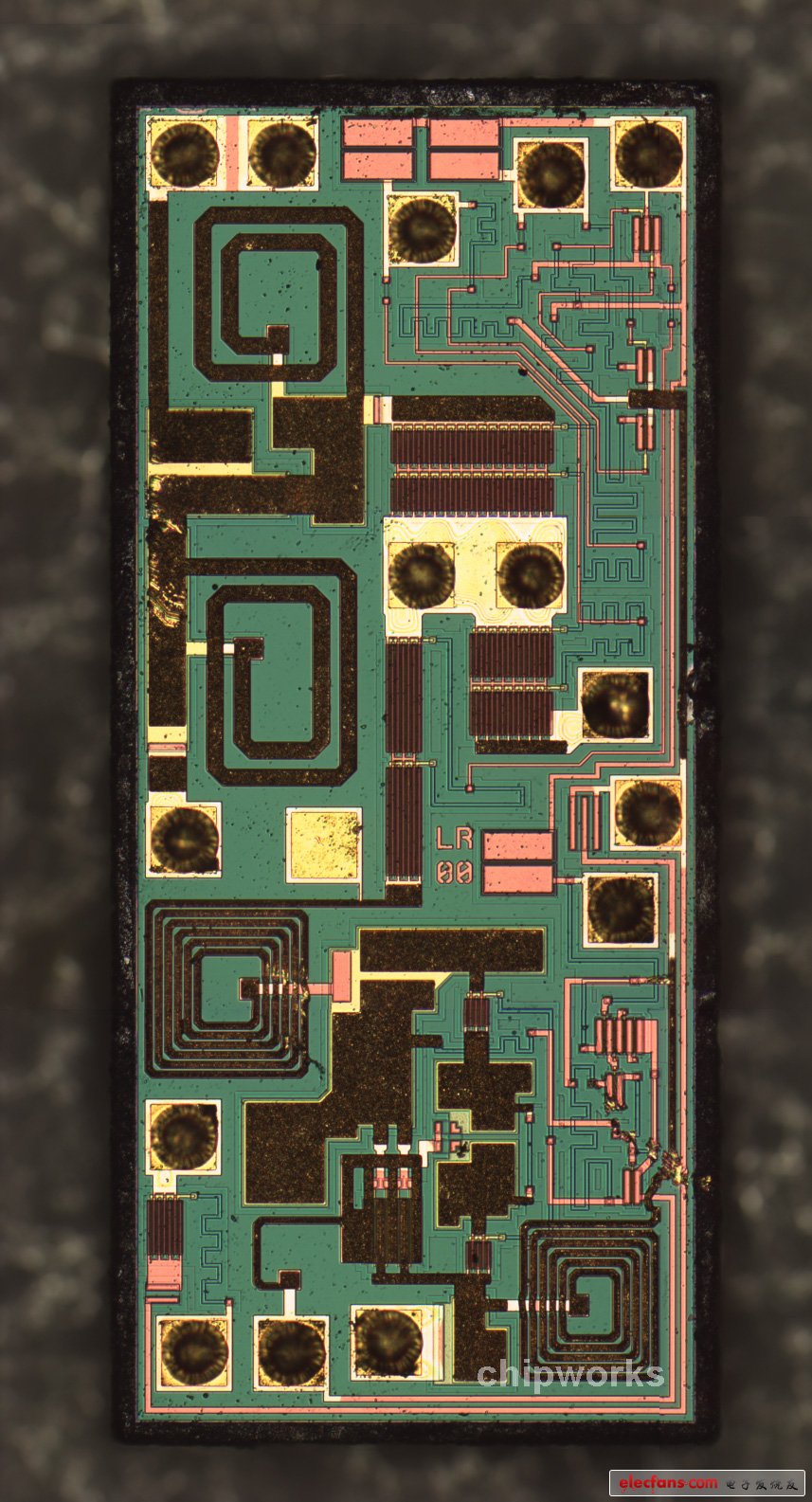 　村田2.4 GHz 带通滤波器芯片