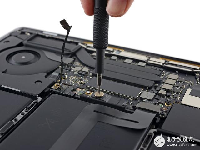 苹果新Macbook Pro13寸拆解：集成度创新高度 搭配史上最好音质
