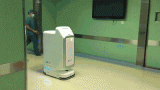 协和医院出现机器人“大白”