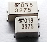 小型光继电器产品照片: TLP3375, TLP3275.