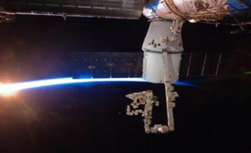 “天龙号”国际空间站之旅：精妙的太空舞蹈（图文）