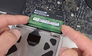 15寸MacBook Pro拆解：英特尔领衔众厂商分食芯片订单