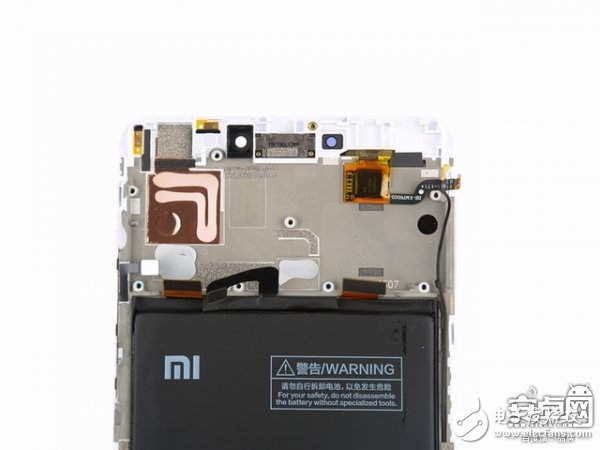小米Max 2手机拆解：动手难度不高，容易维修