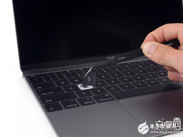 iFixit拆解苹果最新MacBook和MBP，设计几乎不变